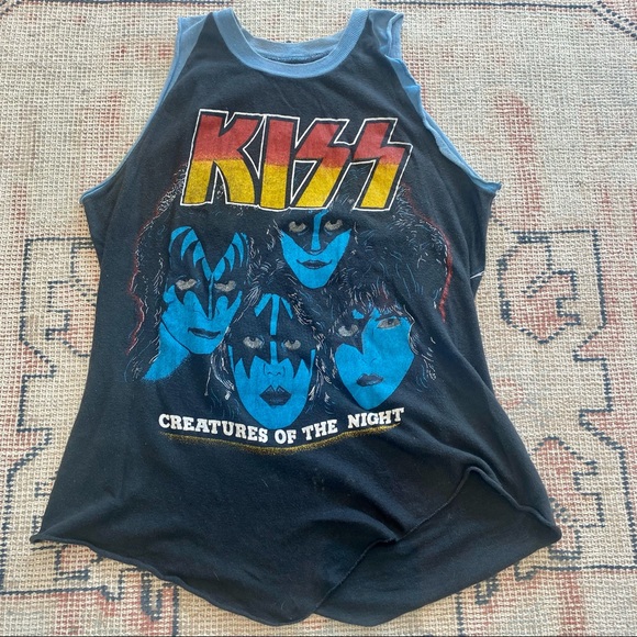 RARE Vintage KISS 1983 Creatures of the Night shirt - Picture 3 of 8
